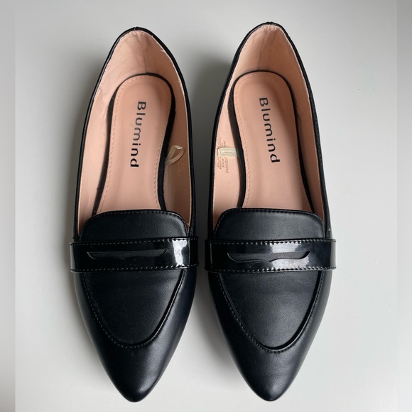 Black loafers with pointed toe and black buckle office shoes casual shoes size 6 - Picture 3 of 6